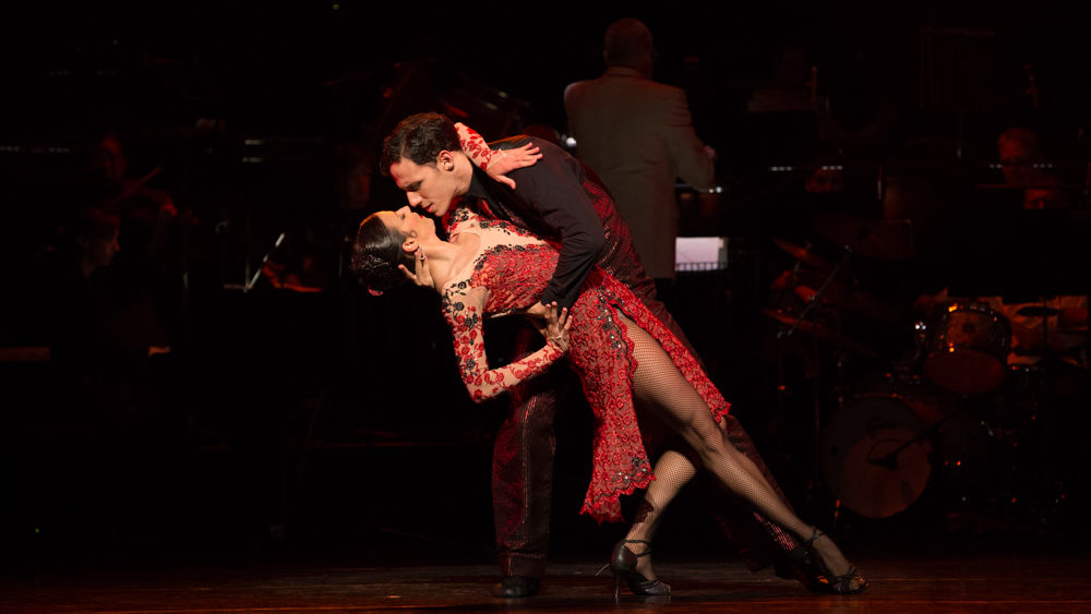 Principal Dancers Yanela Pinera and Camilo Ramos perform in Strictly Gershwin in 2016. Photo David Kelly